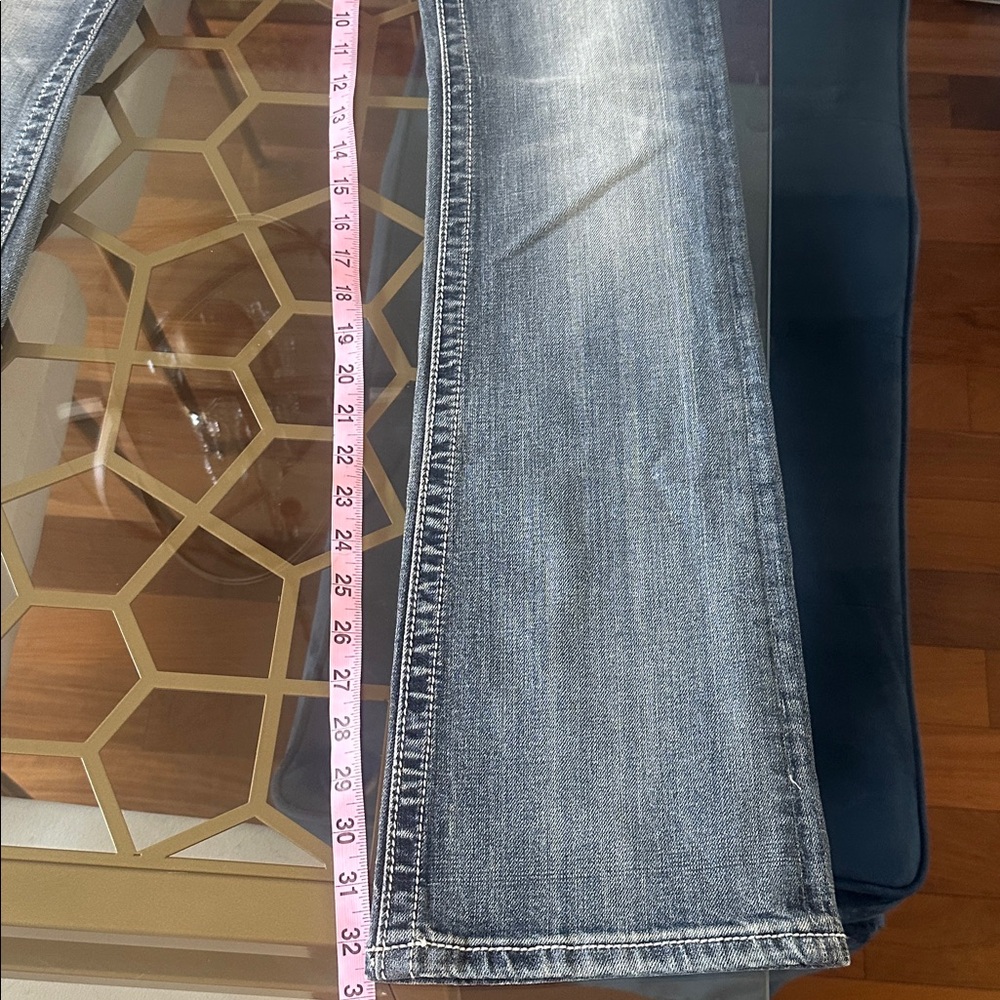 NWT Miss Me Embellished Vintage Blue Boot Cut Jeans Sz 27 inseam 32 - Picture 10 of 11